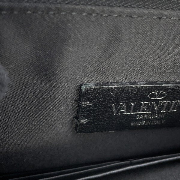ヴァレンティノ・ガラヴァーニ クラッチバッグ VLTNロゴ タイムズ レザー WY2P0P09GTC VALENTINO 黒