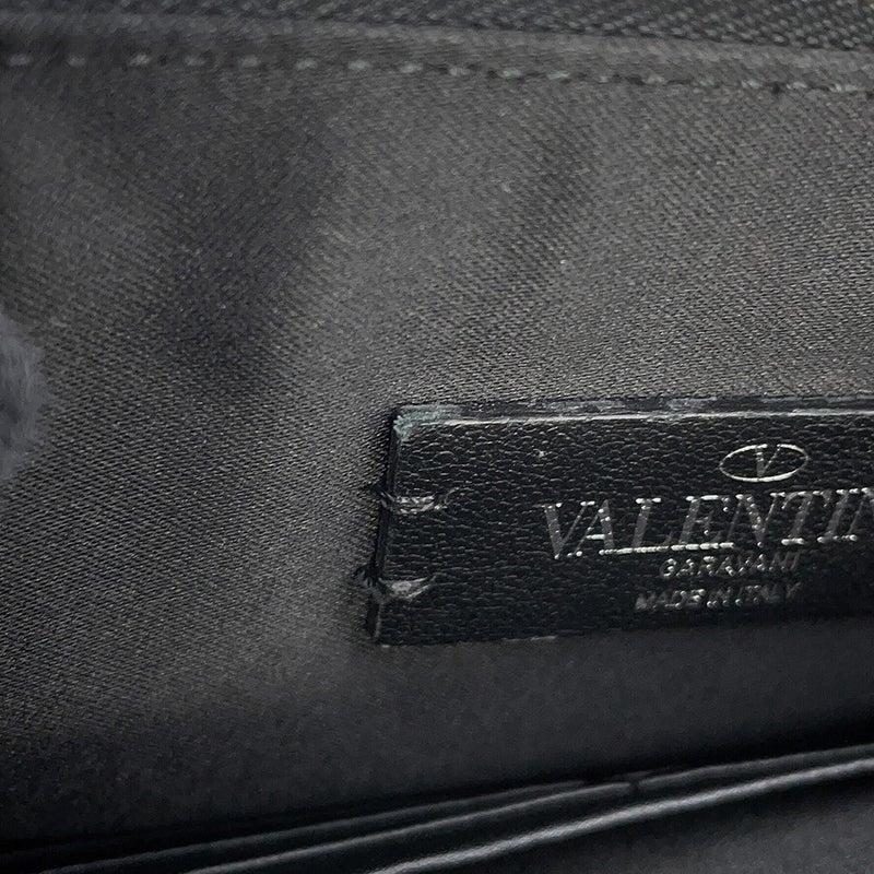 ヴァレンティノ・ガラヴァーニ クラッチバッグ VLTNロゴ タイムズ レザー WY2P0P09GTC VALENTINO 黒