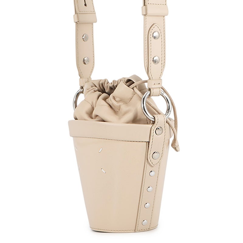 メゾンマルジェラ ショルダーバッグ ファイヤー ミニ バケットバッグ エナメル レザー SB3WG0042 Maison Margiela