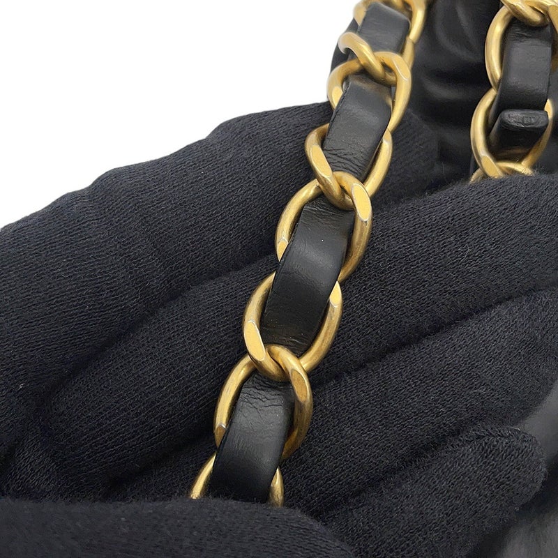 シャネル ハンドバッグ シャネル22 ミディアム シャイニーカーフスキン AS3261 CHANEL バッグ ショルダーバッグ 黒