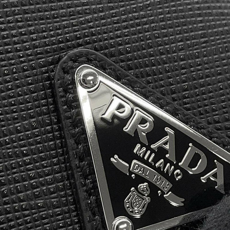 プラダ キーケース 幾何学模様 4連キーケース サフィアーノ 1PG004 PRADA キーリング付き 黒