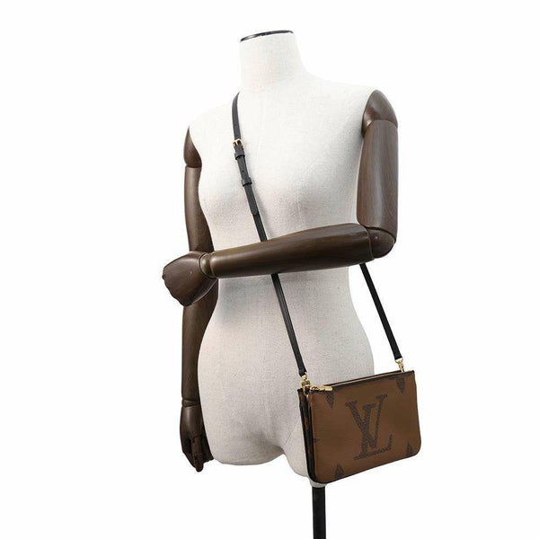 ルイヴィトン ショルダーバッグ モノグラム・ジャイアントリバース ポシェット・ドゥーブル ジップ M69203 LOUIS VUITTON クラッチ