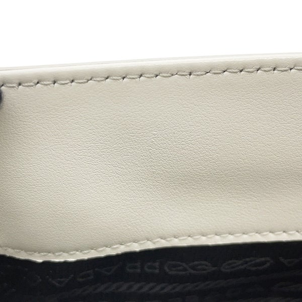 プラダ ハンドバッグ スパッツォラート スモール トライアングルロゴ レザー 1BA331 PRADA 2wayショルダー 白