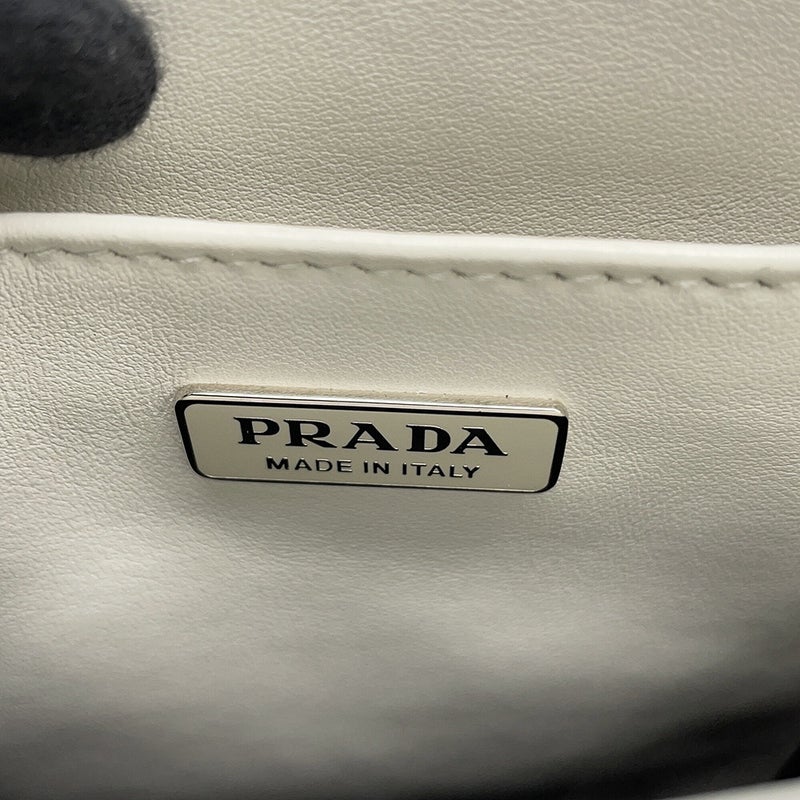 プラダ ハンドバッグ スパッツォラート スモール トライアングルロゴ レザー 1BA331 PRADA 2wayショルダー 白
