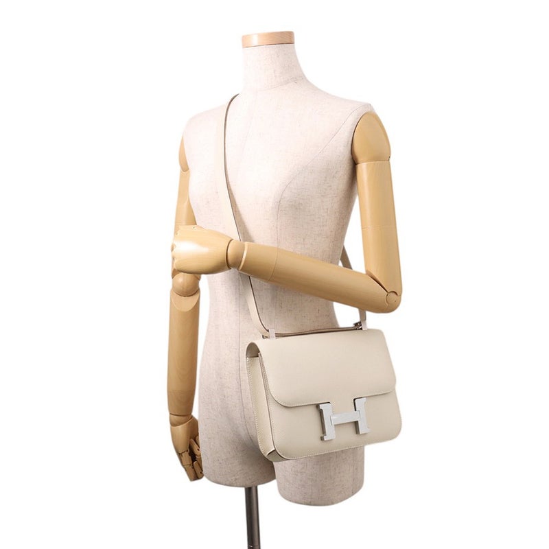 エルメス ショルダーバッグ コンスタンス24 クレ/シルバー金具 エプソン K刻印 HERMES Constance