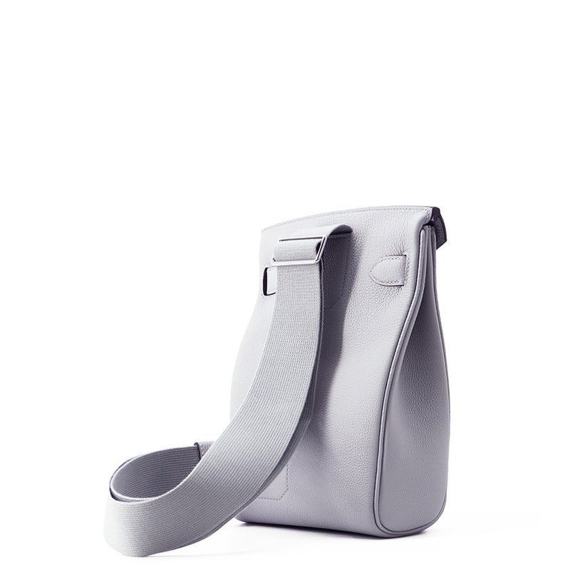 エルメス ボディバッグ ケリー アッカドPM ブルーグラシエ/シルバー金具 トゴ W刻印 メンズ
