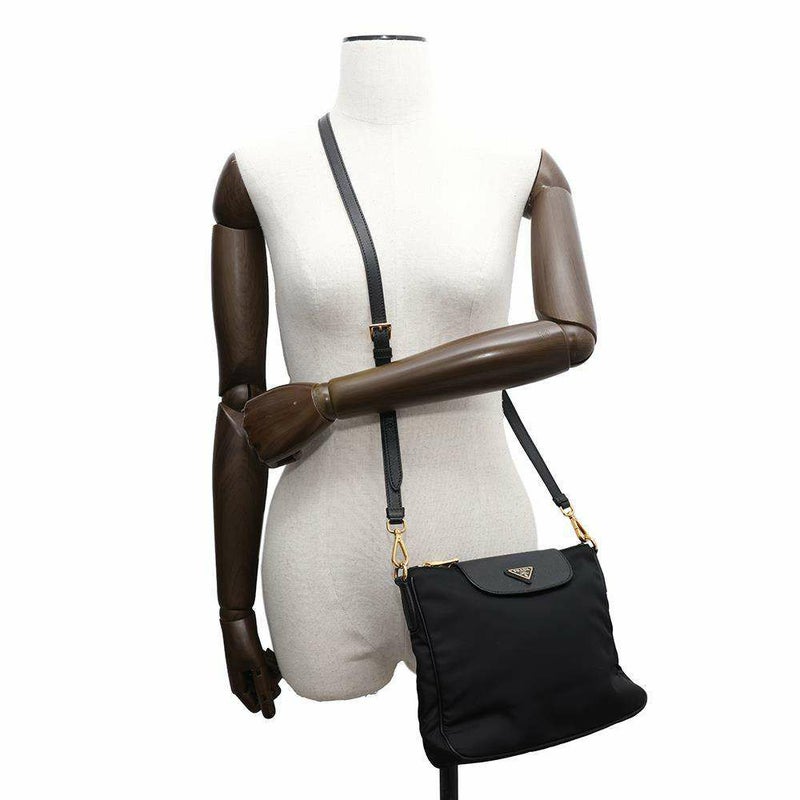 プラダ ショルダーバッグ トライアングルロゴ ナイロン 1BH933 PRADA 黒