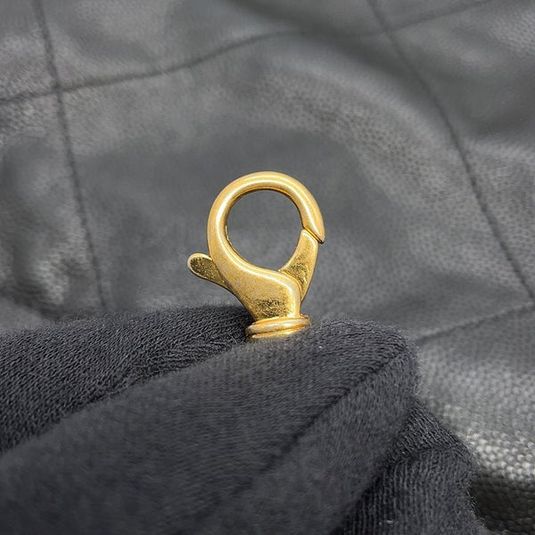 シャネル ハンドバッグ CHANEL 22 マトラッセ スモール キャビアスキン AS3260 ポーチ付き 黒