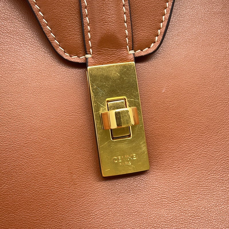 セリーヌ ショルダーバッグ 16 セーズ ラージ ソフト カーフレザー 194043 CELINE ブラウン