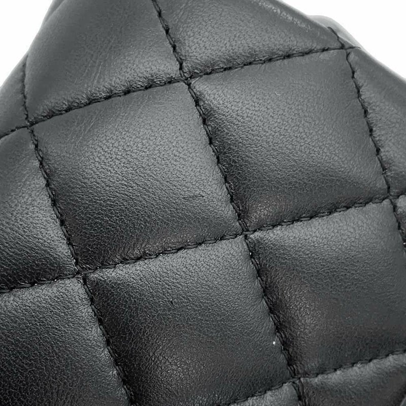 シャネル チェーンショルダーバッグ マトラッセ ココマーク トップハンドル ミニ フラップ ラムスキン AS2431 CHANEL 黒