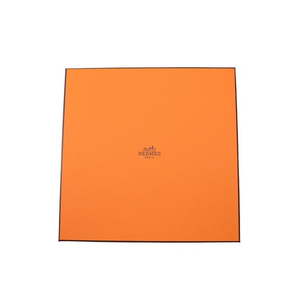 エルメス スカーフ カレ90 ル・ポミエ・セリエ Le Pommier Sellier HERMES シルク 2026年春夏 白 黒