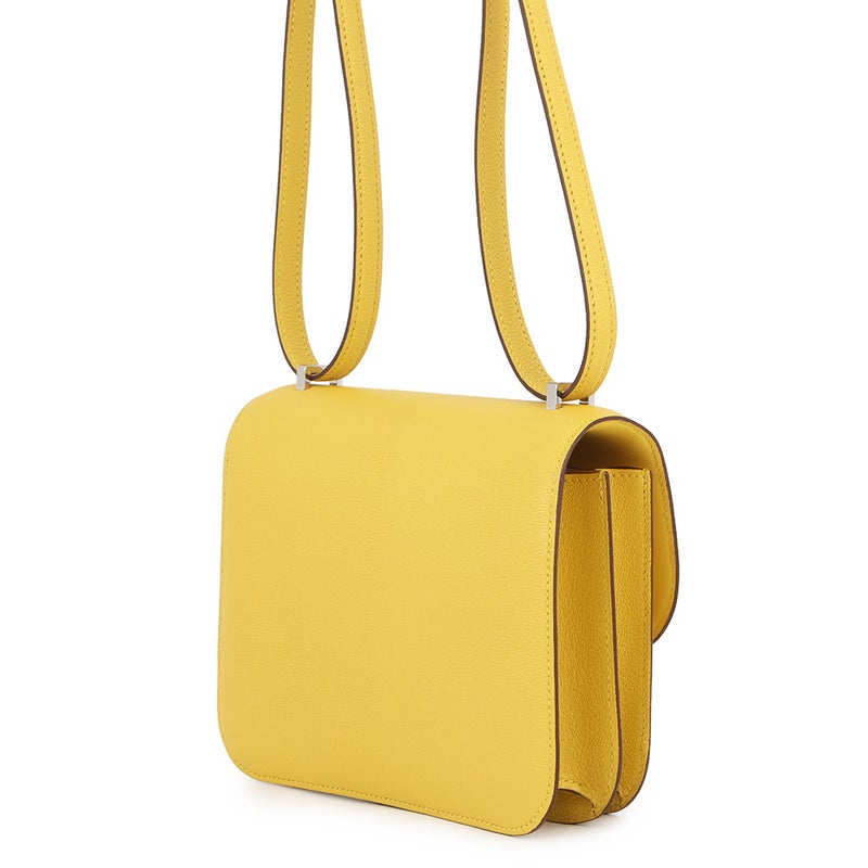 エルメス ショルダーバッグ ミニ コンスタンス3 ミロワール ジョーヌナプル/シルバー金具 シェブルミゾル K刻印 HERMES Constance