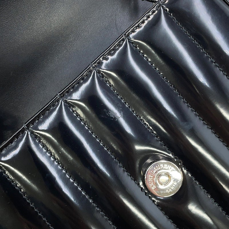 サンローランパリ チェーンショルダーバッグ ヴィッキー スモール パテントレザー 538439 SAINT LAURENT PARIS 黒