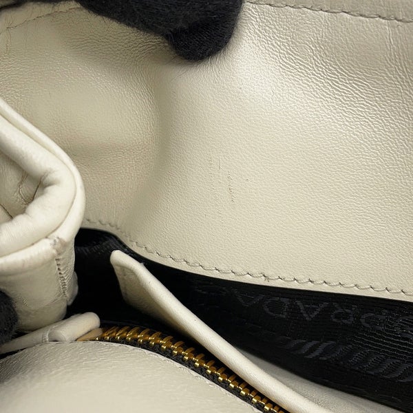 プラダ ハンドバッグ ギャザー ロゴ レザー 1BA172 PRADA 2wayショルダーバッグ 白