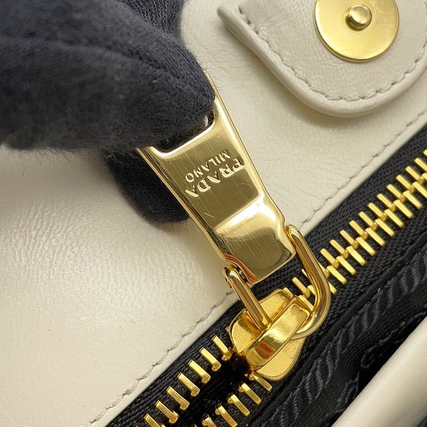 プラダ ハンドバッグ ギャザー ロゴ レザー 1BA172 PRADA 2wayショルダーバッグ 白