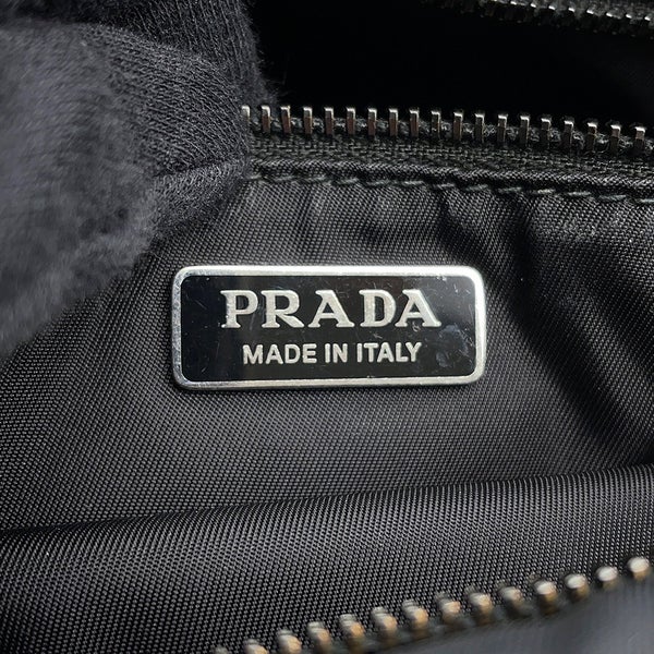 プラダ チェーンショルダーバッグ トライアングルロゴ ナイロン 1BF082 PRADA 黒