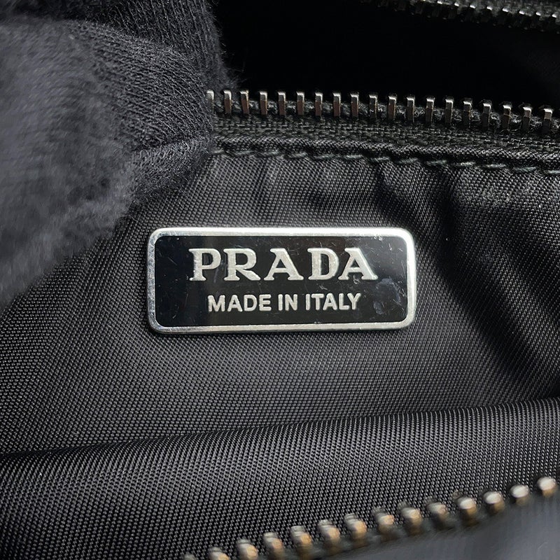 プラダ チェーンショルダーバッグ トライアングルロゴ ナイロン 1BF082 PRADA 黒