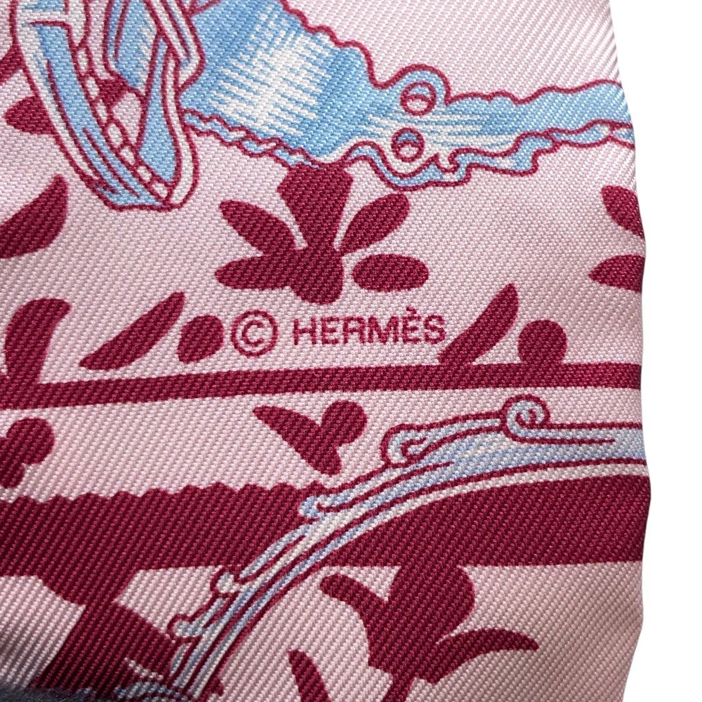 エルメス　ツイリースカーフ　ETRIERS REMIX　鎧リミックス　赤　シルク エルメス スカーフ ツイリー 鐙・リミックス Etriers Remix HERMES