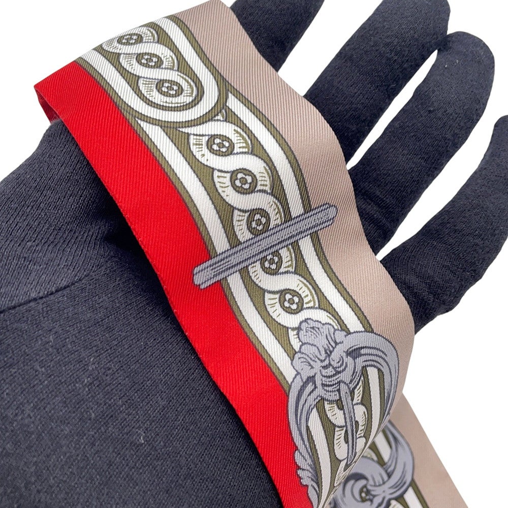 エルメス スカーフ ツイリー 法廷の勒 Bride De Cour HERMES シルク