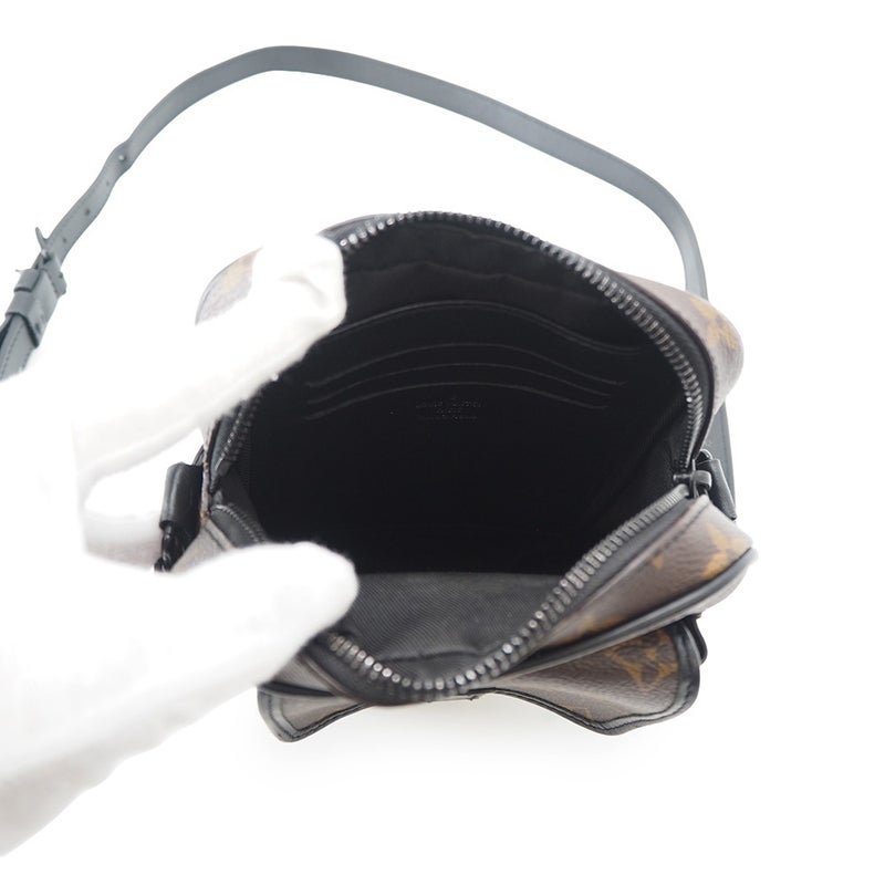 ルイヴィトン ショルダーバッグ モノグラム・マカサー クリストファー・ウエアラブル ウォレット M69404 LOUIS VUITTON 黒 ブラック
