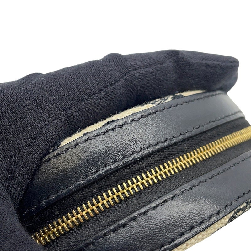 セリーヌ ショルダーバッグ トリオンフ ラウンド キャンバス/レザー 10G812 CELINE バッグ 黒