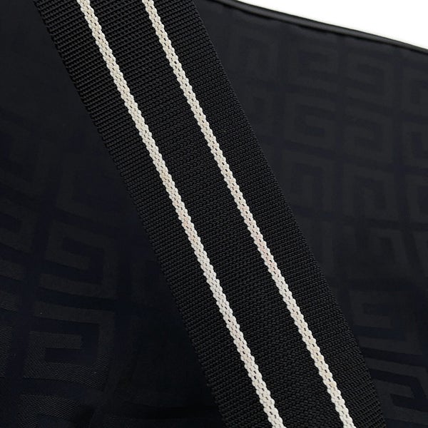 ジバンシー ショルダーバッグ 4Gロゴ ナイロン GIVENCHY 黒