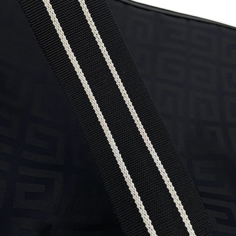 ジバンシー ショルダーバッグ 4Gロゴ ナイロン GIVENCHY 黒