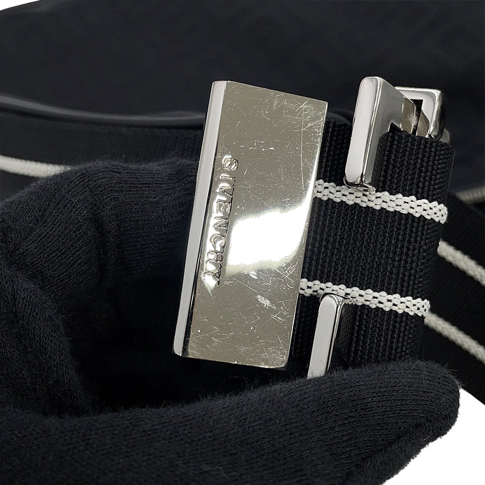 ジバンシー ショルダーバッグ 4Gロゴ ナイロン GIVENCHY 黒 | 中古