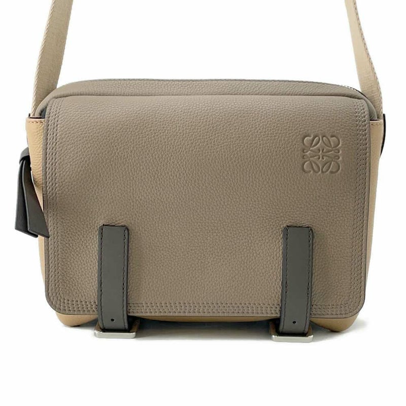 ロエベ ショルダーバッグ ミリタリー メッセンジャーバッグXS レザー 313.53BU20 LOEWE