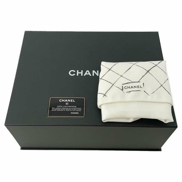 シャネル チェーンショルダーバッグ マトラッセ30 ココマーク キャビアスキン A58600 CHANEL バッグ 黒