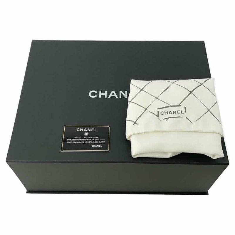 シャネル チェーンショルダーバッグ マトラッセ30 ココマーク キャビアスキン A58600 CHANEL バッグ 黒