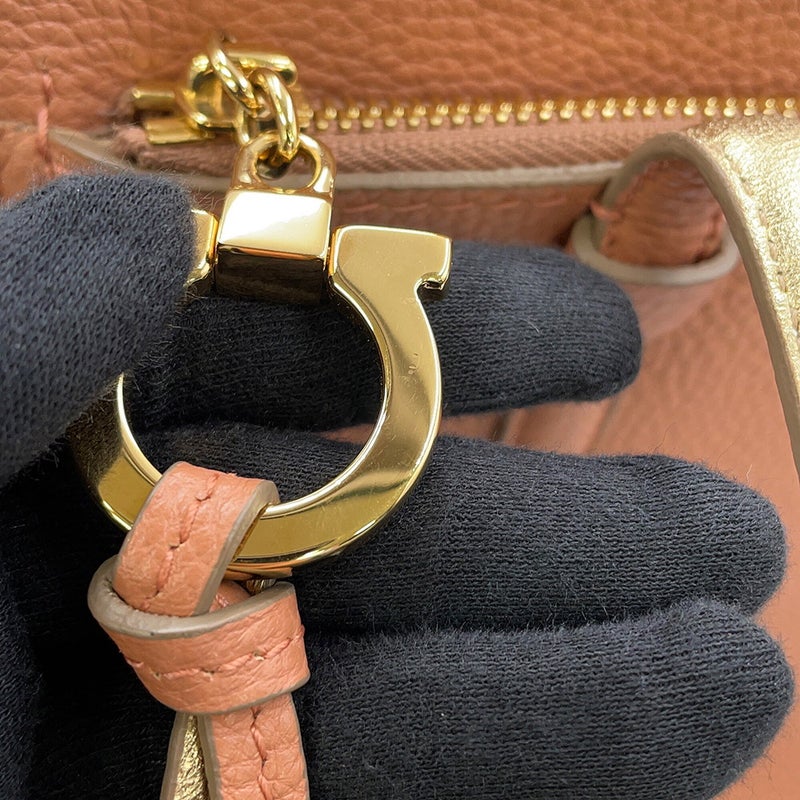 サルヴァトーレ・フェラガモ トートバッグ ガンチーニ エイミー レザー 21F216 Ferragamo