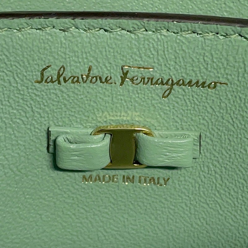 フェラガモ ショルダーバッグ ヴァラリボン レザー 21I282 Ferragamo 2way