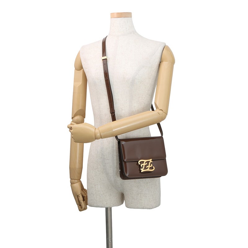 フェンディ ショルダーバッグ カリグラフィ パテント 8BT317 FENDI バッグ