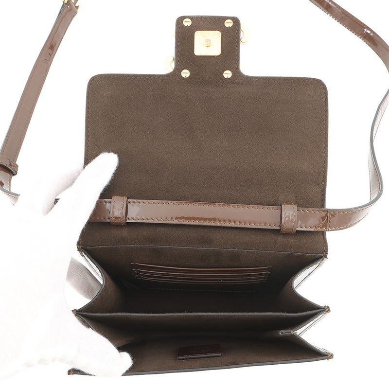 フェンディ ショルダーバッグ カリグラフィ パテント 8BT317 FENDI バッグ