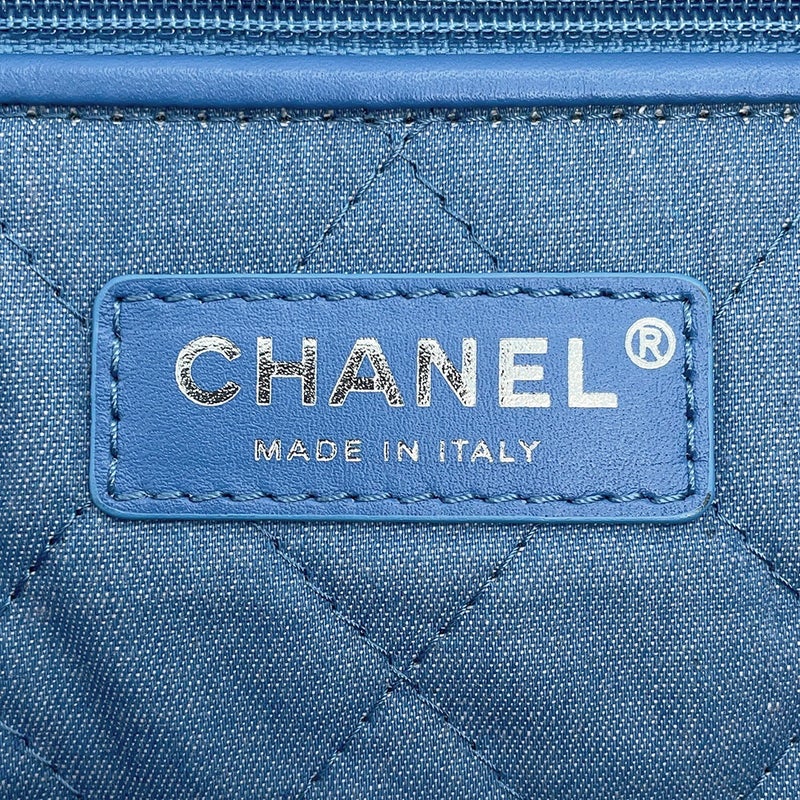シャネル チェーンショルダーバッグ CHANEL 22 グリッターパッチワーク スモール デニム AS3261 ポーチ付き