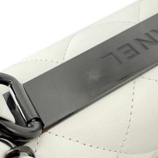 シャネル ハンドバッグ ココマーク マトラッセ  トレンディCC A92236 CHANEL バッグ 2way チェーンショルダー 白
