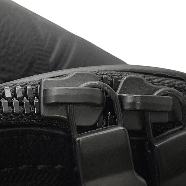 ルイヴィトン リュック モノグラム・シャドウ ディスカバリー・バックパック PM M46553 LOUIS VUITTON バッグ 黒 ブラック