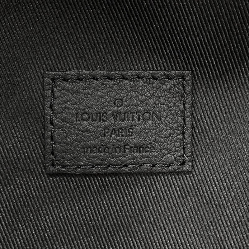 ルイヴィトン リュック モノグラム・シャドウ ディスカバリー・バックパック PM M46553 LOUIS VUITTON バッグ 黒 ブラック