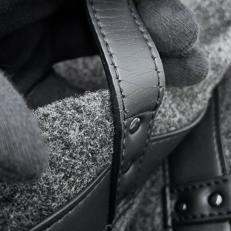 ヴァレンティノ・ガラヴァーニ トートバッグ VLTNロゴ ミディアム フェルト レザー 1Y2B0A35BZN VALENTINO 黒