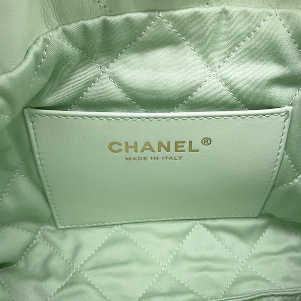 シャネル ハンドバッグ CHANEL 22 ミニ ココマーク シャイニーカーフスキン AS3980 CHANEL 2wayショルダーバッグ
