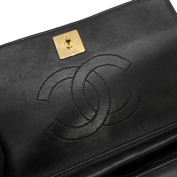 シャネル チェーンショルダーバッグ マトラッセ ココマーク ラムスキン CHANEL バッグ 黒