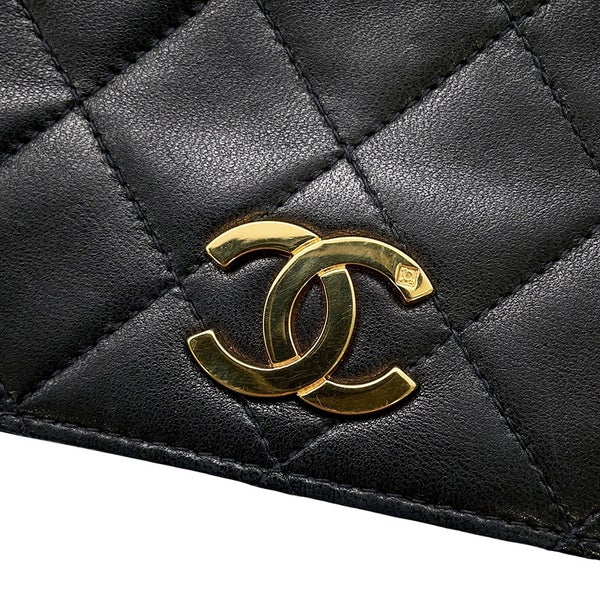 シャネル チェーンショルダーバッグ マトラッセ ココマーク ラムスキン CHANEL バッグ 黒
