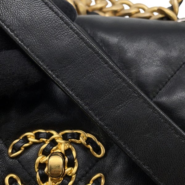 シャネル チェーンショルダーバッグ 19 フラップ バッグ ココマーク シャイニーラムスキン AS1160 CHANEL 黒