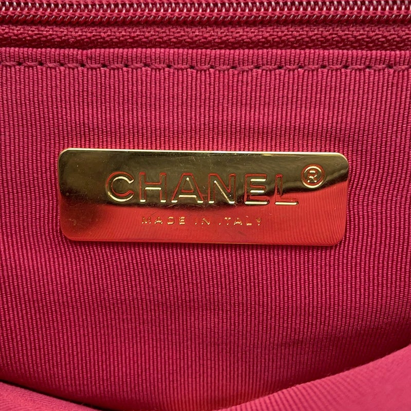 シャネル チェーンショルダーバッグ 19 フラップ バッグ ココマーク シャイニーラムスキン AS1160 CHANEL 黒