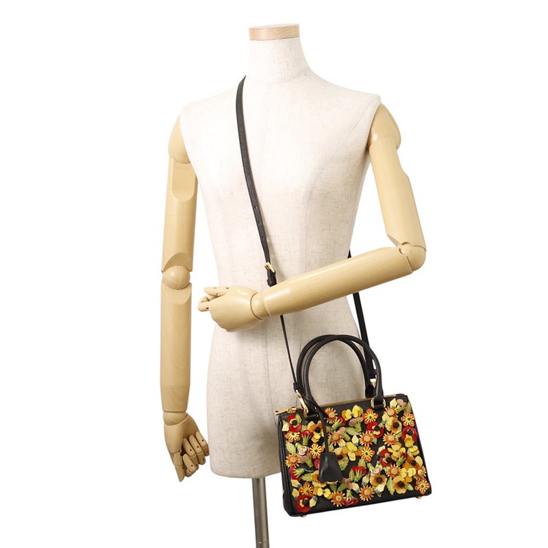 プラダ ハンドバッグ ガレリア フラワー サフィアーノ PRADA 2wayショルダーバッグ 黒