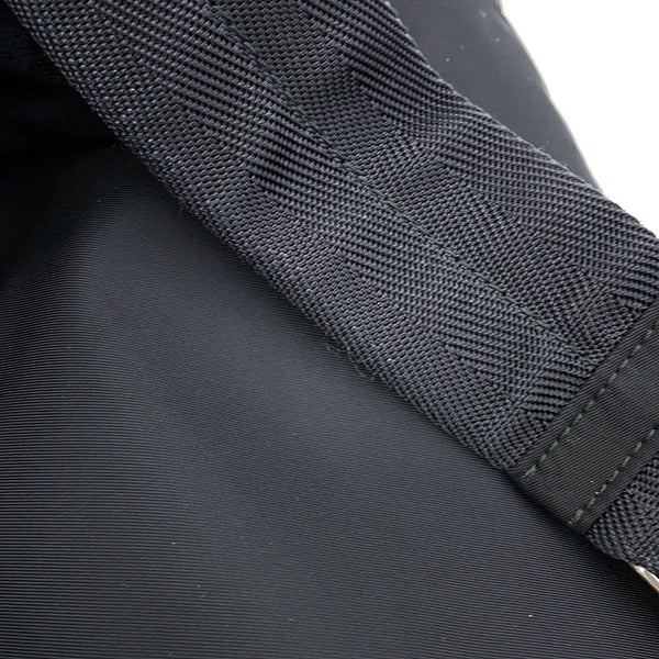プラダ ボディバッグ トライアングルロゴ ナイロン 2VL005 PRADA 黒