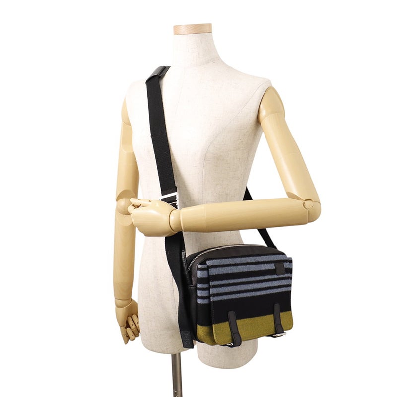 ロエベ ショルダーバッグ ミリタリー メッセンジャーXS レザー/ウール 317.12AA72 LOEWE 黒