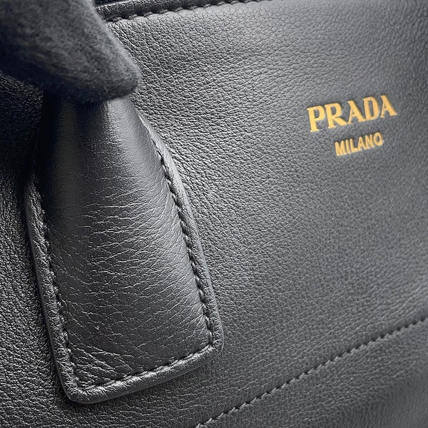プラダ トートバッグ ロゴ トートバッグ レザー 1BG517 PRADA バッグ 黒