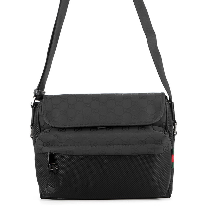 グッチ ショルダーバッグ ミディアム クロスボディバッグ GGナイロン 816820 GUCCI バッグ 黒